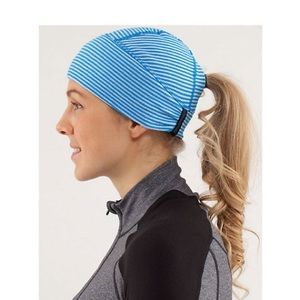 Lululemon running toque
